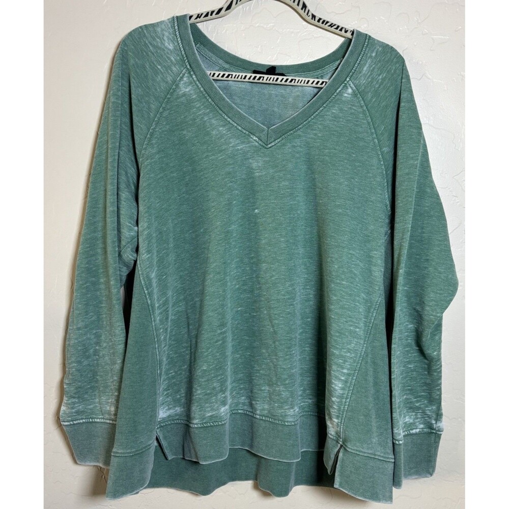 Jane & Delancey Womens 1X Green Mineral Wash V Neck Sweatshirt Raglan Relaxed